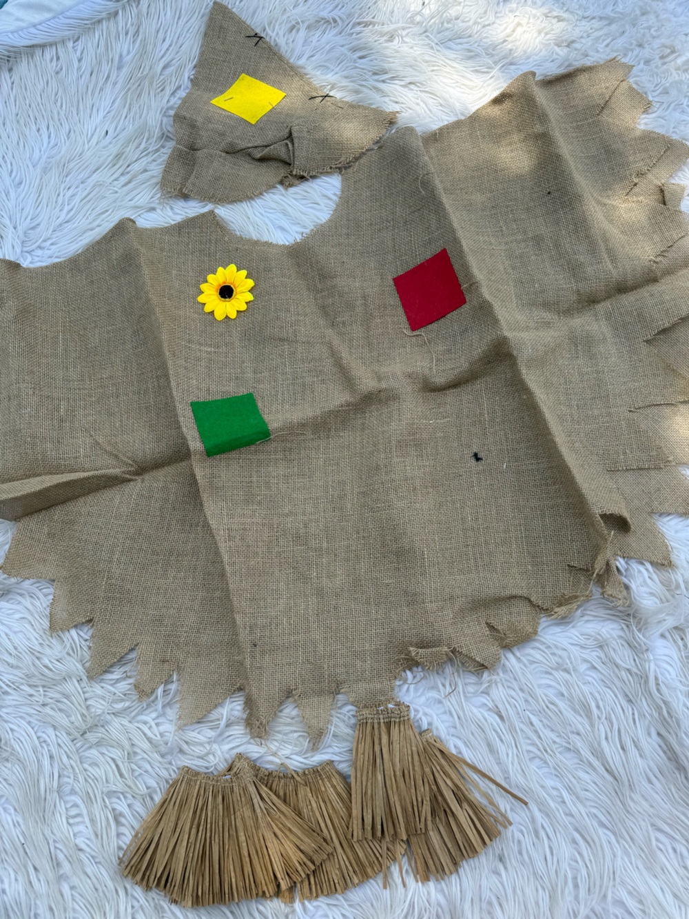 Womens Neutral Burlap Scarecrow Costume (D9)